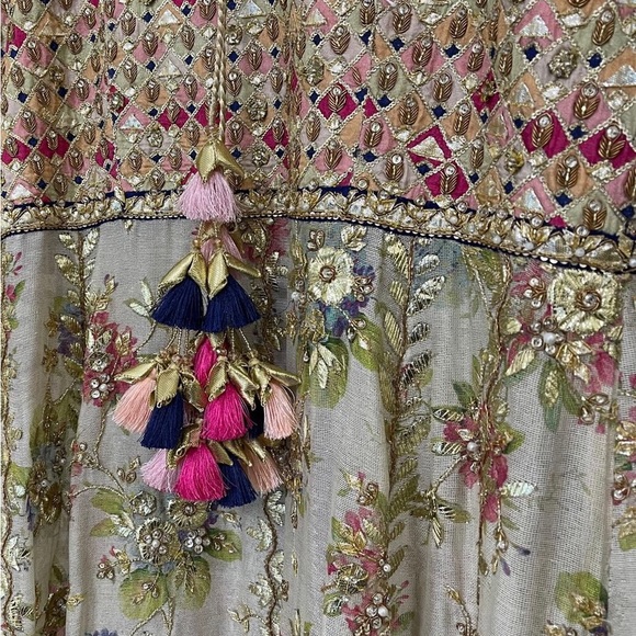 Pakistani Formal Dress/ Designer Sania Maskatiya - Picture 11 of 12